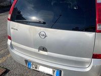 Usata Opel Meriva Club 90 CV (66 kW) 2005 Argento Monovolume