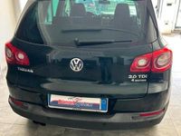 Usata VW Tiguan R-line 140 CV (102 kW) 2010 Verde SUV