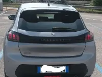 Usata Peugeot 208 Active 101 CV (74 kW) 2021 Grigio Utilitaria