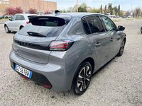 Usata Peugeot 208 Allure 101 CV (74 kW) 2025 Grigio Utilitaria