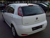 Usata Fiat Punto Easy 75 CV (55 kW) 2012 Bianco Utilitaria