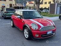 Usata Mini Cooper D 112 CV (82 kW) 2010 Rosso Utilitaria