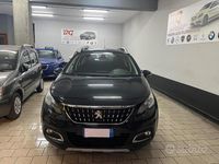 Usata Peugeot 2008 Allure 99 CV (72 kW) 2017 Blu SUV