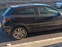 Usata Opel Astra 90 CV (66 kW) 2008 Nero Utilitaria
