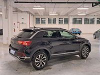 Usata VW T-Roc Style 116 CV (85 kW) 2024 Deep black perlato (2t2t) SUV