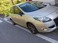 Usata Renault Scénic Dynamique 110 CV (80 kW) 2011 Monovolume