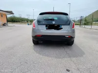 Usata Lancia Delta 120 CV (88 kW) 2011 Grigio Utilitaria