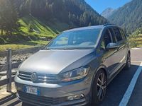 Usata VW Touran Comfortline 116 CV (85 kW) 2016 Grigio Monovolume