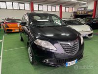 Usata Lancia Ypsilon 69 CV (50 kW) 2015 Nero Utilitaria