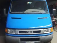 Usata Iveco 35.12 120 CV (88 kW) 2004 Blu/azzurro Furgone