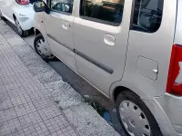 Usata Opel Agila 75 CV (55 kW) 2004 Grigio Monovolume