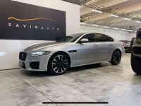 Usata Jaguar XF R-Sport 163 CV (119 kW) 2018 Argento Berlina