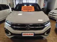 Usata VW T-Roc R-line 150 CV (110 kW) 2024 Ascot grey/nero / metallizzato SUV