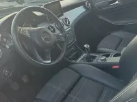 Usata Mercedes GLA180 Business 109 CV (80 kW) 2016 Bianco SUV