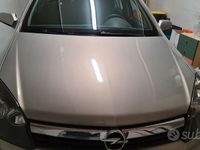 Usata Opel Astra 120 CV (88 kW) 2006 Grigio Berlina