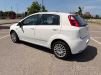 Usata Fiat Grande Punto 77 CV (56 kW) 2009 Bianco Utilitaria