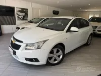 Usata Chevrolet Cruze 163 CV (119 kW) 2011 Bianco Berlina