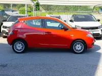 Usata Lancia Ypsilon 69 CV (50 kW) 2019 Rosso pastello