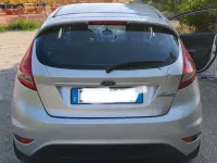 Usata Ford Fiesta Titanium 95 CV (69 kW) 2009 Argento Berlina