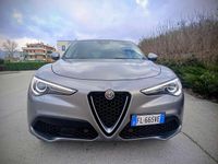 Usata Alfa Romeo Stelvio 280 CV (205 kW) 2017 Grigio SUV