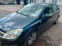 Usata Opel Astra 101 CV (74 kW) 2007 Berlina