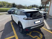 Usata Peugeot 2008 Allure 101 CV (74 kW) 2022 Bianco SUV
