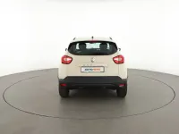 Usata Renault Captur Zen 90 CV (66 kW) 2016 Beige SUV