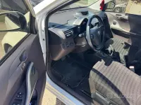 Käytetty Toyota iQ 68 HP (50 kW) 2009 Valkoinen Viistoperä