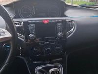 Usata Lancia Ypsilon 95 CV (69 kW) 2016 Grigio Utilitaria