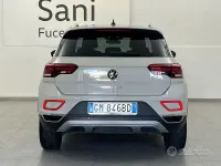 Usata VW T-Roc Style 116 CV (85 kW) 2023 Giallo SUV