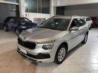Usado Skoda Kamiq Selection 95 CV (69 kW) 2025 Plateado SUV
