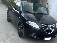 Usata Lancia Ypsilon 69 CV (50 kW) 2014 Nero Utilitaria