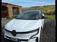 Käytetty Renault Megane E-Tech 161 kW (220 HP) 2023 Valkoinen Sedan