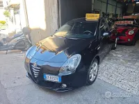 Usata Alfa Romeo Giulietta Business 105 CV (77 kW) 2015 Nero Utilitaria