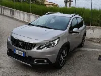 Usata Peugeot 2008 120 CV (88 kW) 2018 Argento SUV
