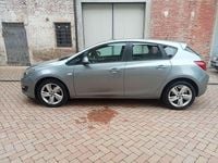 Usata Opel Astra 101 CV (74 kW) 2014 Grigio Berlina