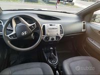 Usata Hyundai i20 Comfort 78 CV (57 kW) 2011 Nero Berlina