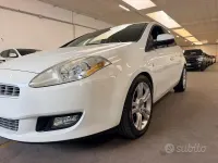 Usata Fiat Bravo Dynamic 120 CV (88 kW) 2011 Bianco Utilitaria