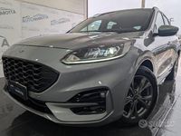 Usata Ford Kuga ST-Line X 120 CV (88 kW) 2021 Solar silver SUV
