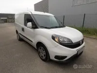 Usata Fiat Doblò S 105 CV (77 kW) 2023 Bianco Monovolume