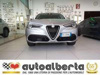 Usata Alfa Romeo Stelvio Super 201 CV (147 kW) 2019 Grigio silverstone SUV