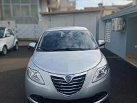 Usata Lancia Ypsilon Silver 69 CV (50 kW) 2013 Argento Utilitaria