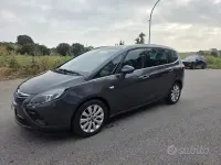 Usata Opel Zafira Tourer Cosmo 150 CV (110 kW) 2013 Nero Monovolume