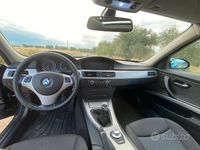 Begagnad BMW 318 2007 Blå Kombi