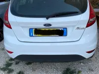 Usata Ford Fiesta 75 CV (55 kW) 2010 Bianco Utilitaria