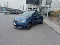 Usata Lancia Ypsilon Gold 69 CV (50 kW) 2023 Blu Utilitaria