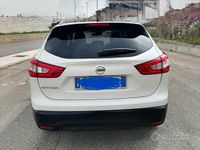 Usata Nissan Qashqai Tekna 110 CV (80 kW) 2017 Bianco SUV
