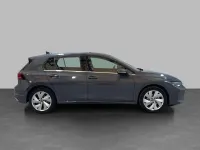 Usata VW Golf VIII Style 150 CV (110 kW) 2025 Dolphin grey metallizzato Berlina