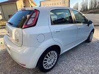 Usata Fiat Punto Street 75 CV (55 kW) 2014 Bianco Berlina