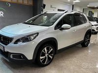 Usata Peugeot 2008 Allure 100 CV (73 kW) 2018 Bianco SUV